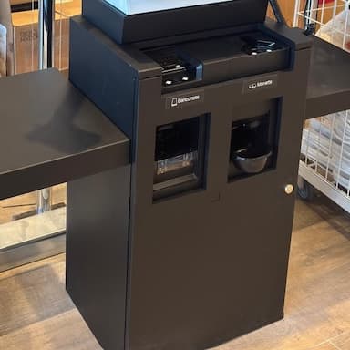 Caisses automatiques en libre-service 1